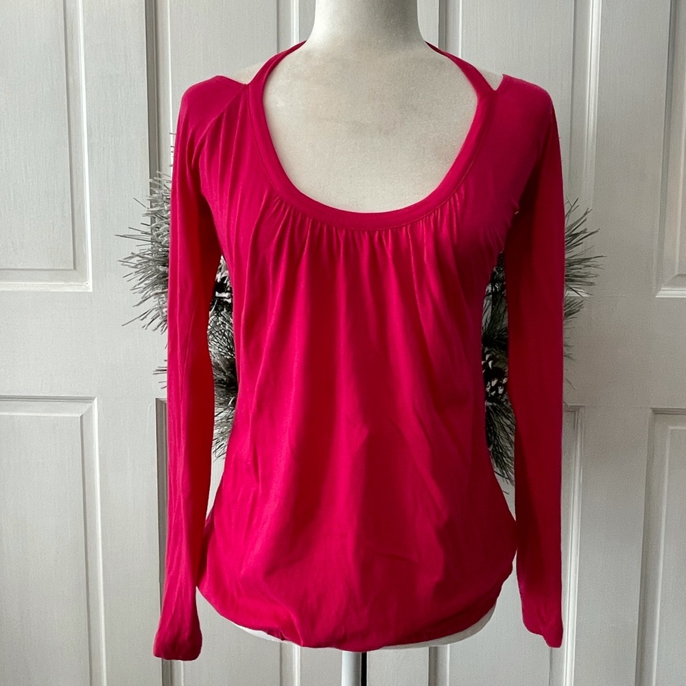DKNY top